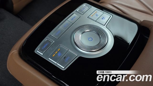 Genesis G80 2021 — photo 32