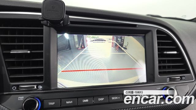 Hyundai AVANTE 2017 — photo 15
