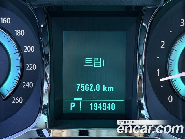 Chevrolet Korea Alpheon 2011 — photo 17