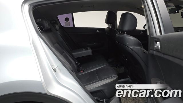 Kia Sportage 2017 — photo 17