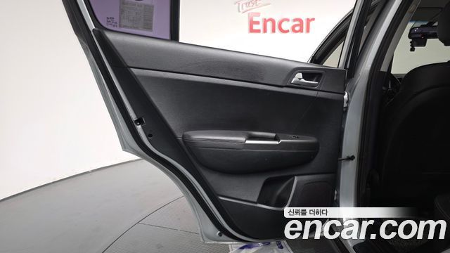 Kia Sportage 2017 — photo 15