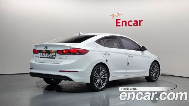 Hyundai AVANTE 2016 — photo 2