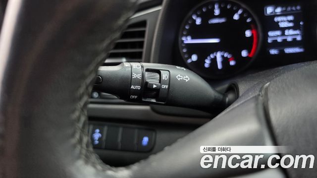 Hyundai AVANTE 2016 — photo 30