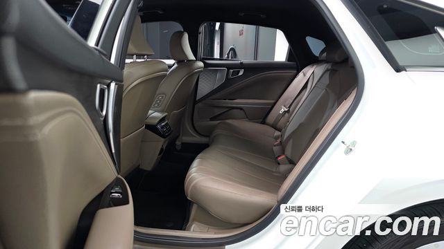Kia K8 2023 — photo 18