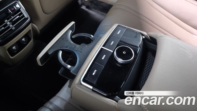 Kia K8 2023 — photo 31