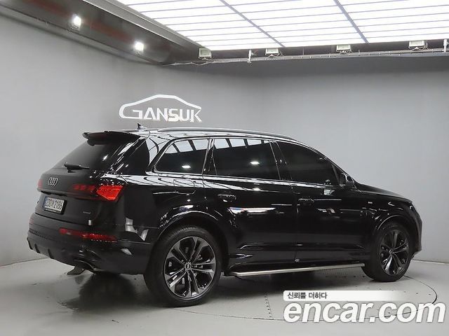 Audi Q7 2026 — photo 4