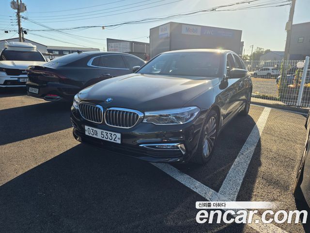 BMW 5-Series 2018 — photo 2