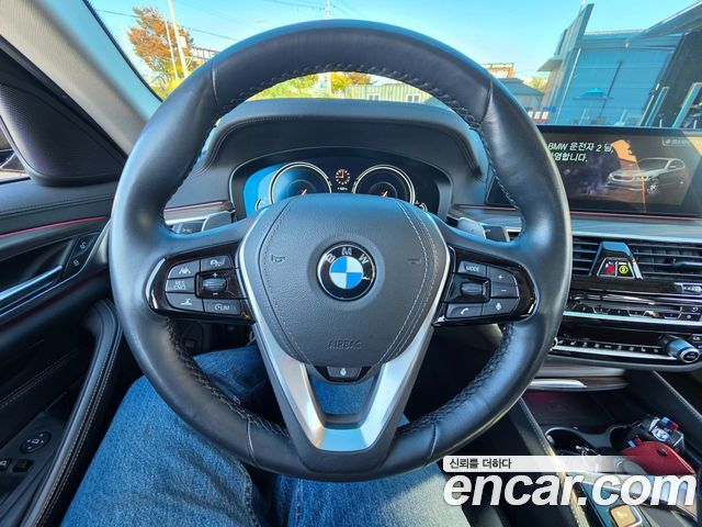 BMW 5-Series 2018 — photo 6