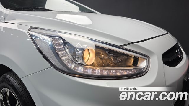 Hyundai Accent 2017 — photo 8