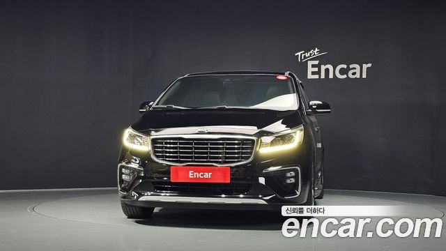 Kia Canival 2019 — photo 3