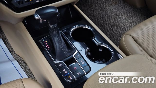 Kia Canival 2019 — photo 12