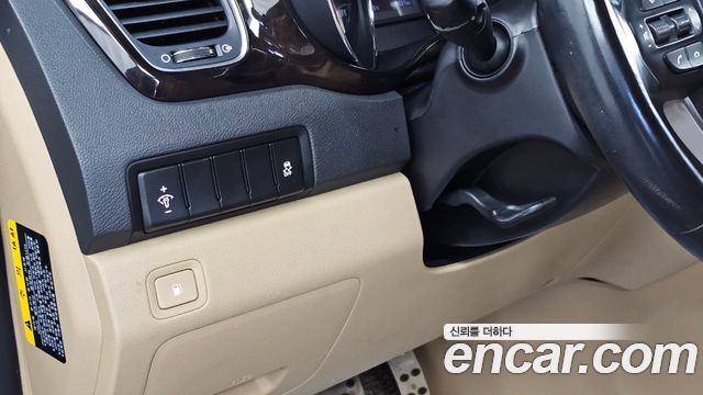 Kia Canival 2019 — photo 22