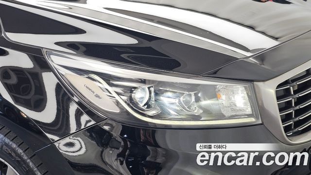 Kia Canival 2019 — photo 8