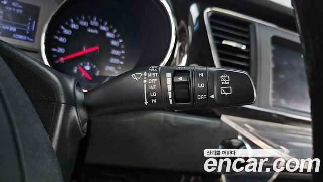 Kia Canival 2019 — photo 27