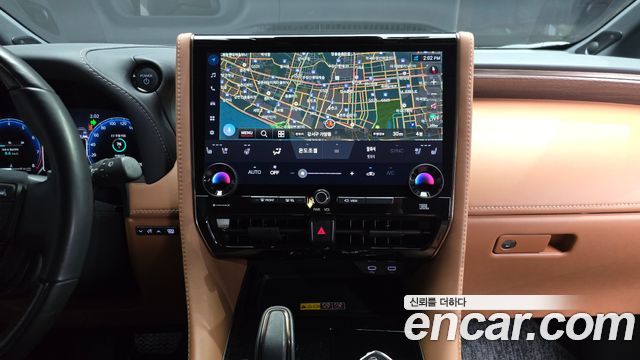 Toyota Alphard 2024 — photo 20