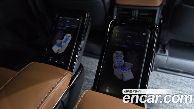 Toyota Alphard 2024 — photo 25