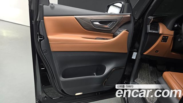 Toyota Alphard 2024 — photo 14