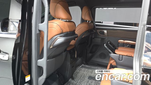 Toyota Alphard 2024 — photo 16