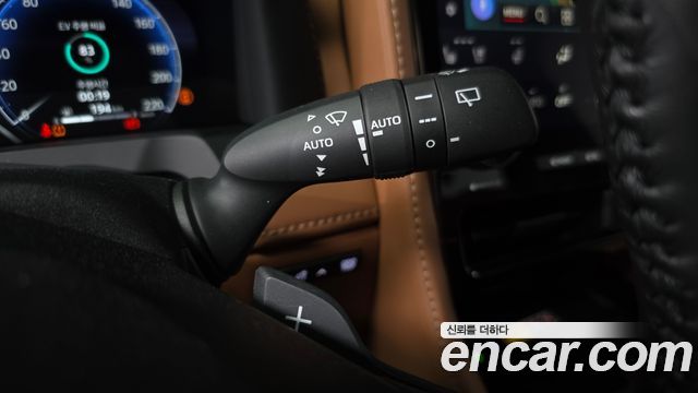 Toyota Alphard 2024 — photo 29