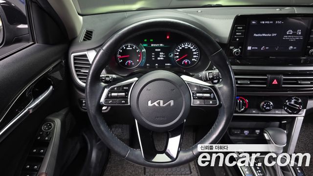 Kia Seltos 2023 — photo 13