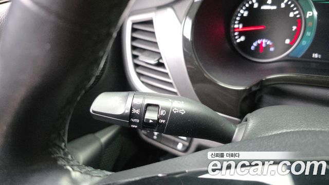 Kia Seltos 2023 — photo 18