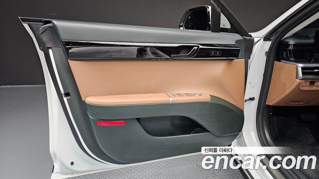 Hyundai Grandeur 2023 — photo 14