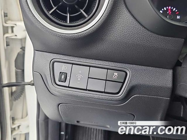 Kia K3 2019 — photo 16