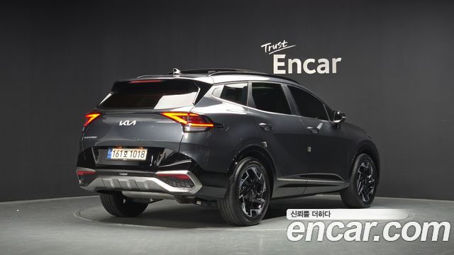 Kia Sportage 2023 — photo 2
