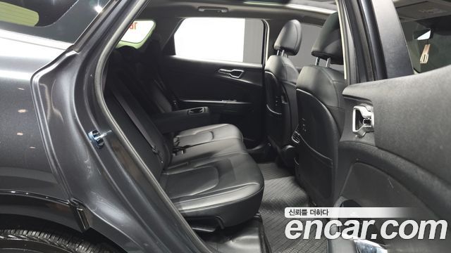 Kia Sportage 2023 — photo 12