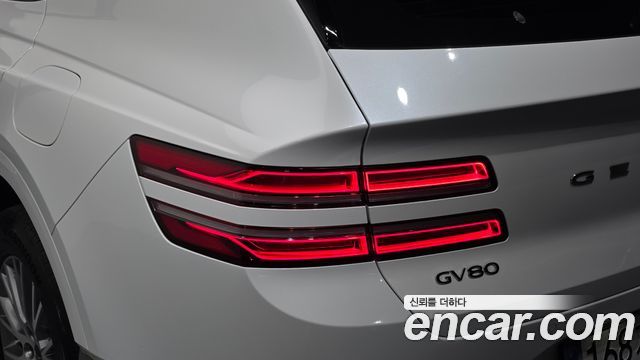 Genesis GV80 2024 — photo 9