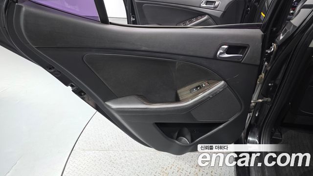 Kia K5 2014 — photo 15