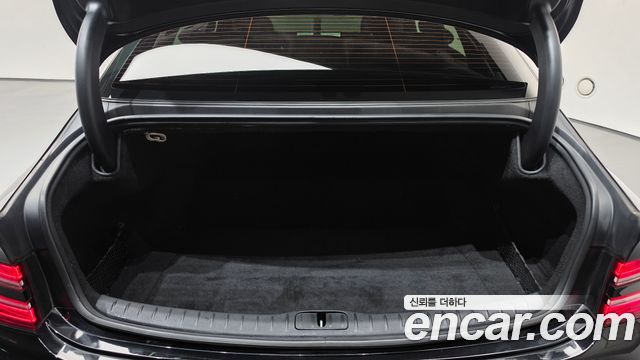 Genesis G80 2022 — photo 23