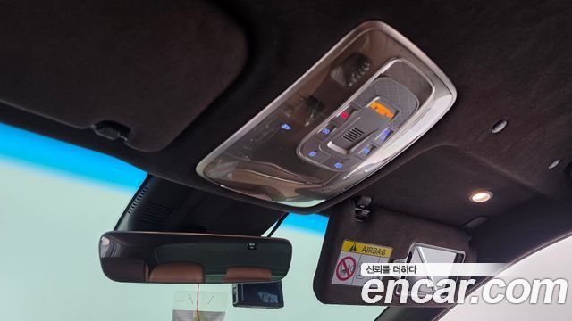Genesis G80 2022 — photo 24