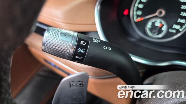 Genesis G80 2022 — photo 28