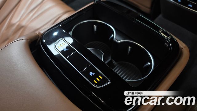 Genesis G80 2022 — photo 34