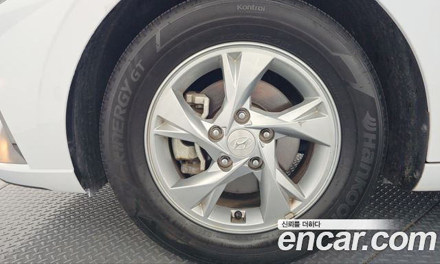 Hyundai AVANTE 2021 — photo 5