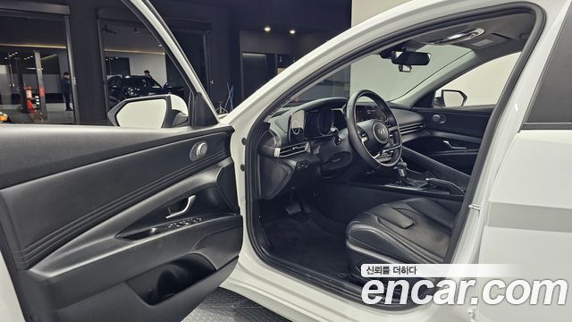 Hyundai AVANTE 2021 — photo 13