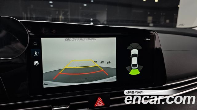 Hyundai AVANTE 2021 — photo 21