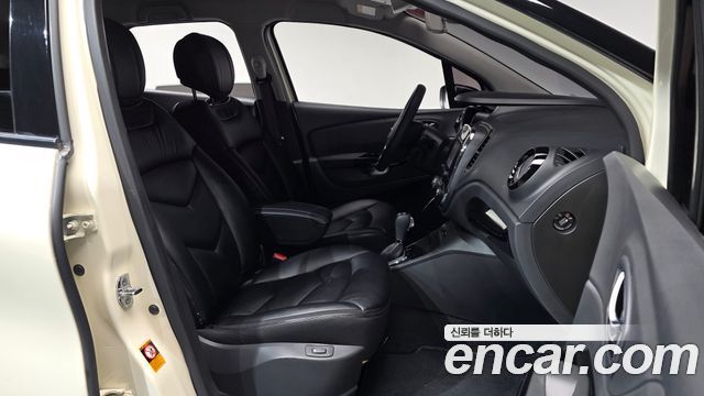 Renault Korea QM3 2015 — photo 12