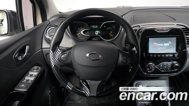 Renault Korea QM3 2015 — photo 13