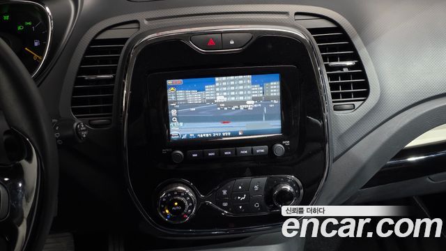 Renault Korea QM3 2015 — photo 17