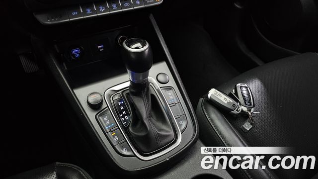 Hyundai Kona 2021 — photo 12