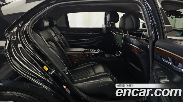 Genesis EQ900 2016 — photo 12
