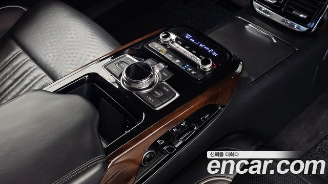 Genesis EQ900 2016 — photo 19