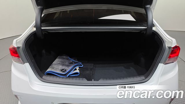 Hyundai Sonata 2019 — photo 33