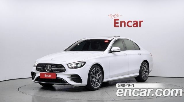 Mercedes-Benz E-Class 2021 — photo 1