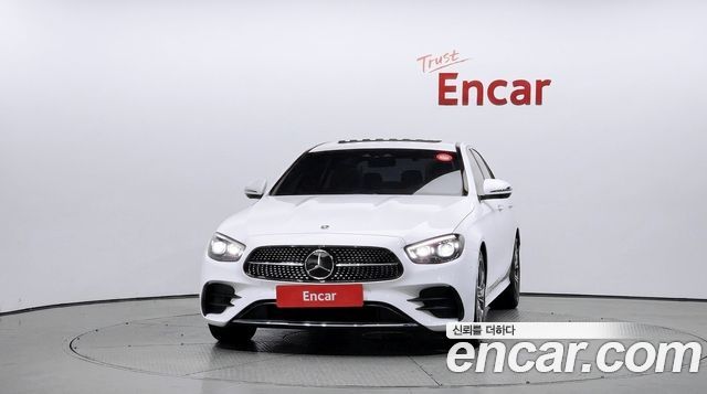 Mercedes-Benz E-Class 2021 — photo 3