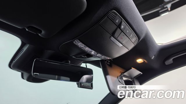 Mercedes-Benz E-Class 2021 — photo 22