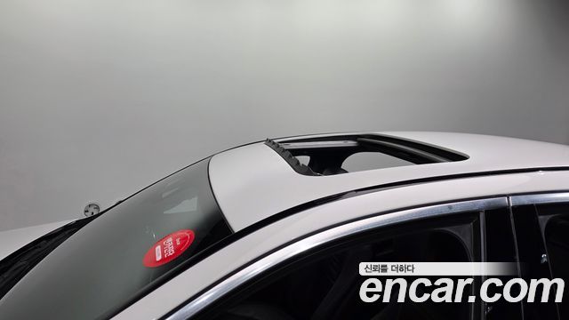 Mercedes-Benz E-Class 2021 — photo 25