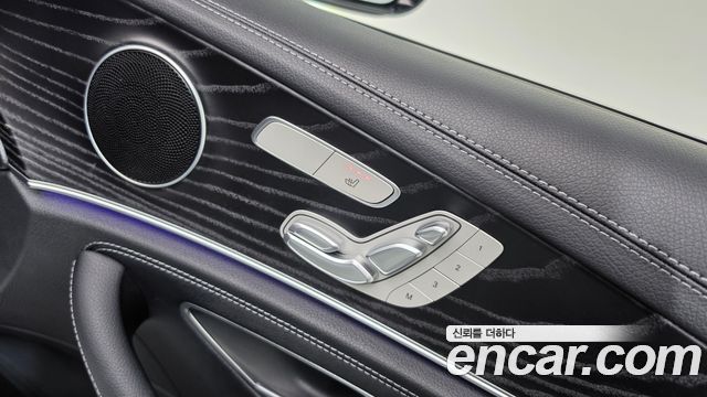 Mercedes-Benz E-Class 2021 — photo 26